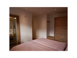 Schlafzimmer 3
