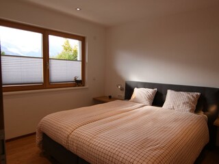 Schlafzimmer 4