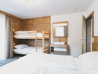 23_Chalet_carina_by_we_rent_bedroom