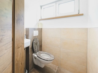 37_Chalet_carina_by_we_rent_bathroom