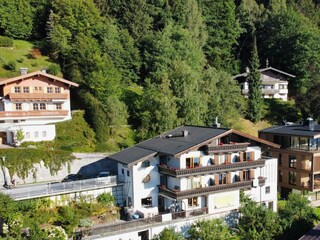 21_Apartments_Haus_Altenberger_summer_front_s_1