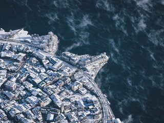 21_winter_in_zell_am_see_icy_lake_s_36