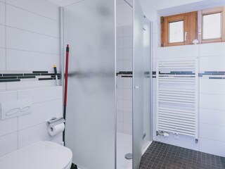 10_Apartments_Haus_Altenberger_Bergblick_bathroom_
