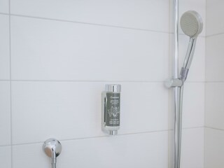 19_Apartments_Haus_Altenberger_Bergblick_bathroom_