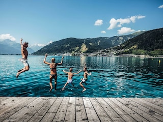 26_summer_in_zell_am_see_lake_swimming_s_14