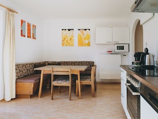 25_Apartments_Haus_Altenberger_Seeblick_kitchen