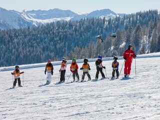 Perfektes Wetter für den Skikurs © Salzburger Spor