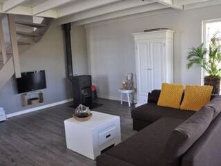 Das gemütliche Wohnzimmer mit Kamin