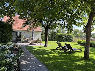Ferienhaus mit Terrasse und Garten