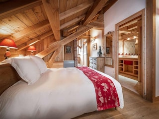 Chalet Huez Features 12