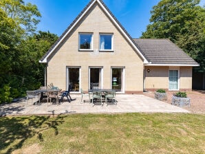 Ferienhaus Jhr de Casembrootplein 33