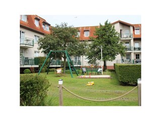 Schaukel und Sandkasten