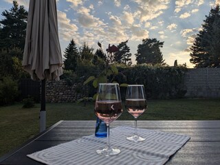 Terrasse bei Sonnenuntergang