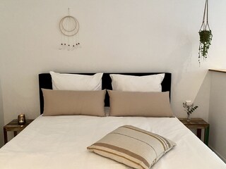 The 160 x 200 cm double bed ensures a comfortable sleep