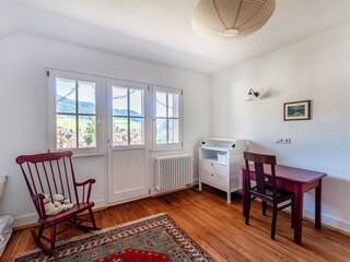 3. Schlafzimmer/ Kinderzimmer (mit Wickeltisch)