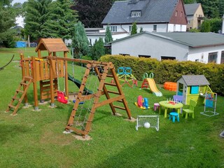 Kinderspielplatz auf dem Hof