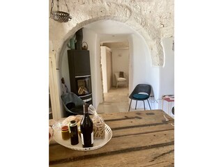 Küche/Kamin/Durchgang zum Schlafzimmer
