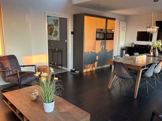 mit Blick in den Flur.