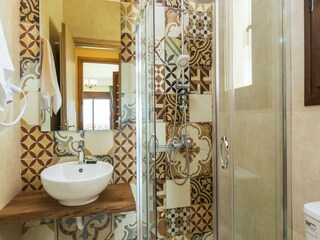 Villa Viran Episkopi Características 40