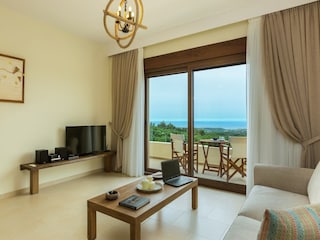 Villa Viran Episkopi Features 32