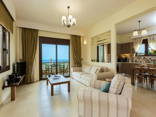 Villa Viran Episkopi Características 33