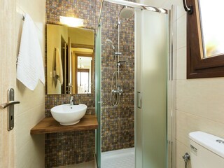 Villa Viran Episkopi Características 31