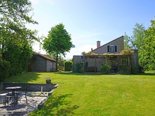 Viel Raum und frei gelegen