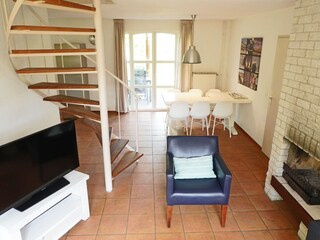 Wohnzimmer mit Kamin