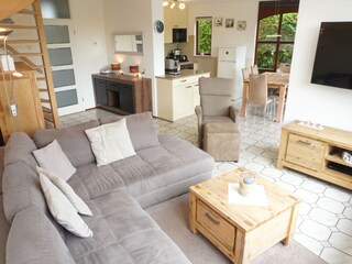 Wohnzimmer mit offen Küche