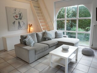 Wohnzimmer mit offener Herd