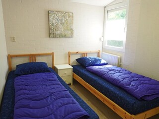 Schlafzimmer mit 2 einzelbetten