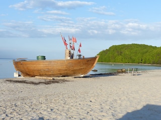 Fischerboot am Strand