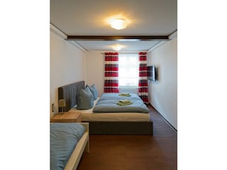 Schlafzimmer 2