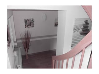 Flur mit Innentreppe