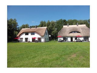 Haus Plötz und Haus Barsch auch zusammen für max.25 Per