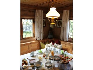 Früstück in der Stube