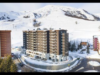 Apartment Fontcouverte-la-Toussuire Environment 44