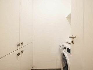 Abstell / Waschtrockner