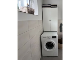 ...mit Waschmaschine