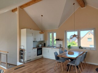 Küche mit Essbereich