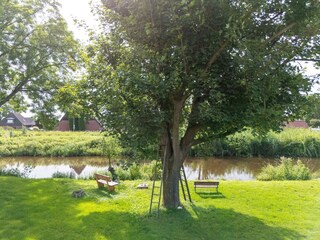 Garten/Wiese/Fluss