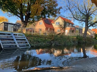 Zugang zur Lühe über eine Treppe