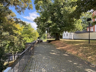 Rundgang um Kirche
