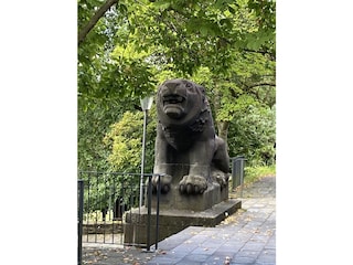 Löwe - Ehrenmal