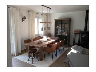 Essplatz am Kaminofen