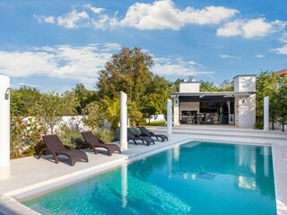 Villa Rasopasno Buitenaudio-opname 12