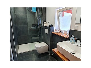 Bad mit Dusche
