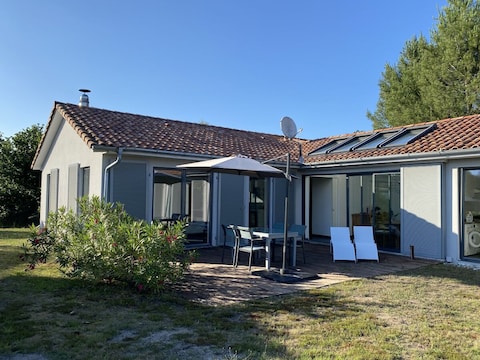 Maison de vacances moderne et spacieuse, à 5 min de l'Atlantique