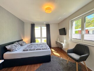 Schlafzimmer 2