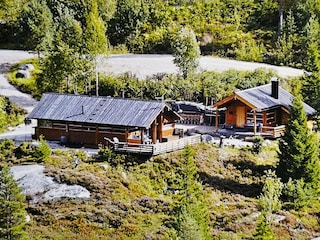 Haupthaus und Gästehaus